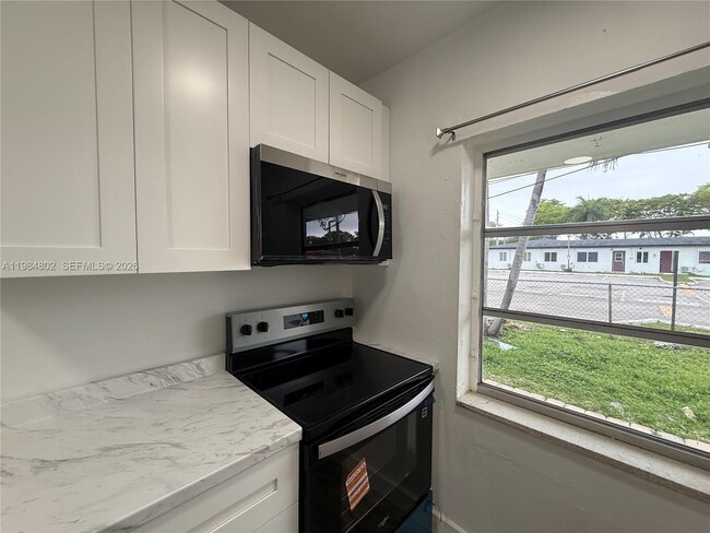 Photo - 1942 NE 172nd St Unit 1942