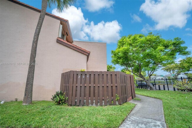 Photo - 685 W Park Dr Unidad 206-11