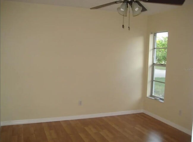 Photo - 1502 Stonehaven Way