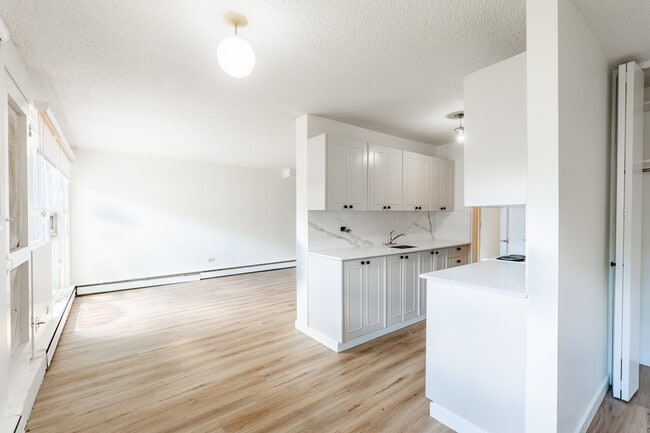 Photo - The Britannia