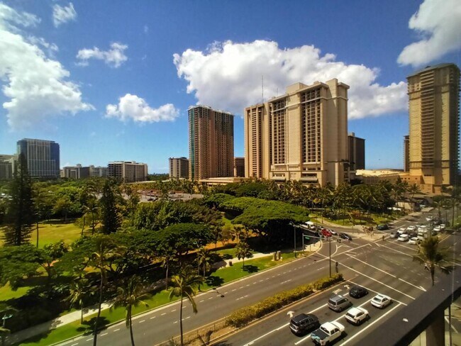 Photo - 1910 Ala Moana Blvd