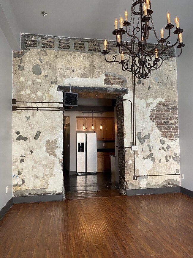 Photo - 403 S Gay St