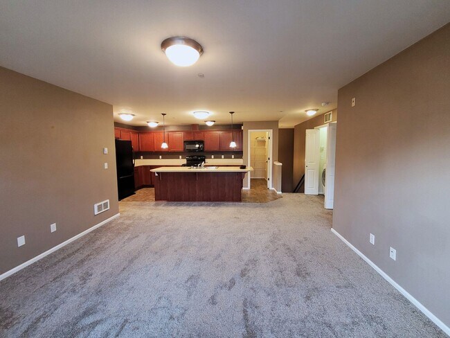 355 Tremont Ave Unit 201