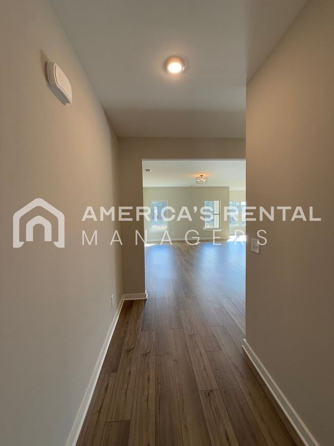 Photo - Home for rent in Riverside! View with 48 Hours Notice!