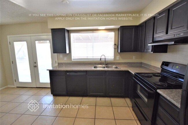 Photo - 2340 W Portobello Ave