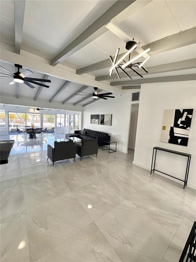 2430 Key Largo Ln
