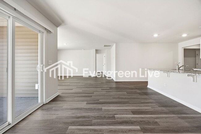 Photo - 1204 Beechridge Ct