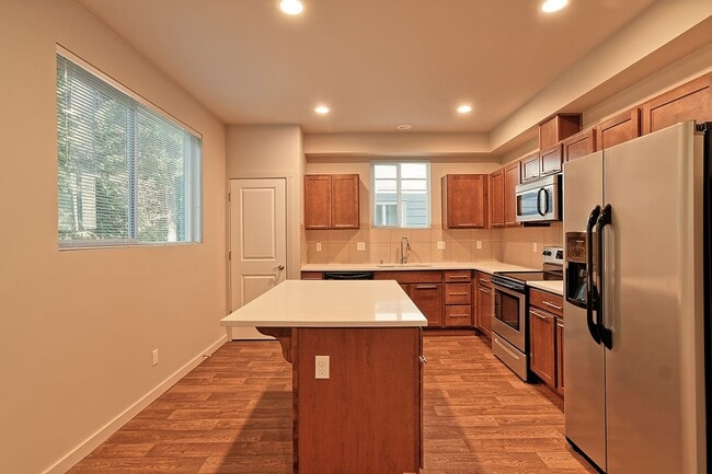 Photo - Spacious Townhome With Two Primary Ensuites