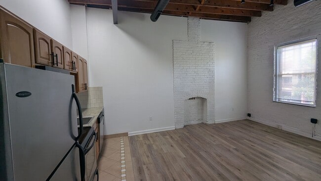 Photo - 2800 Mayfield Rd Unit Coventry - E