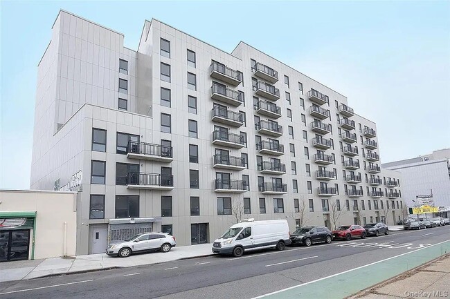 Building Photo - 70-40 45th Ave Unit 1A