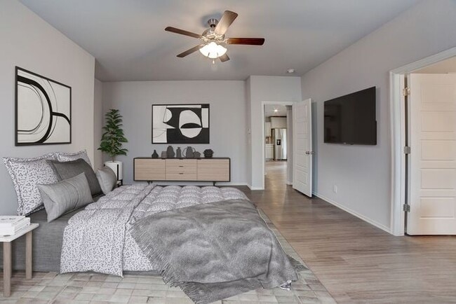 Building Photo - Modern 4BR Craftsman in The Heights – $500...