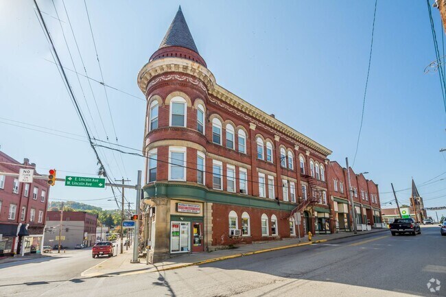 Building Photo - Gladden Building Rental