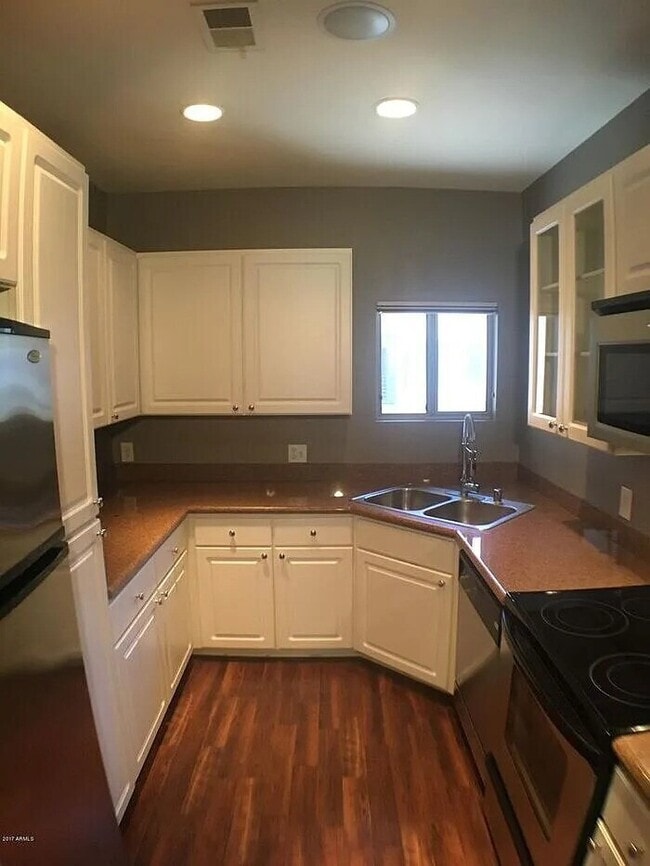 Photo - Stunning 2-bedroom 2-bath Condo with a 1 car garage Unit APT 204