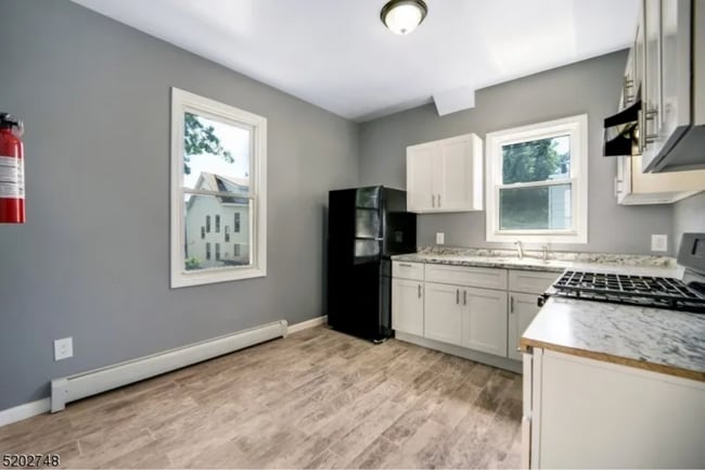 Photo - 106 Vermont Ave