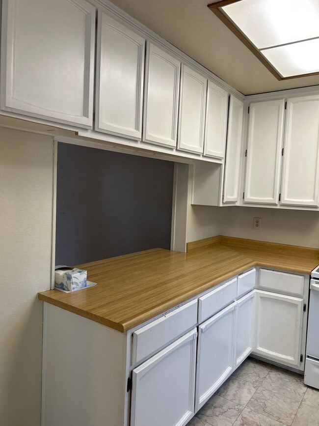 Photo - Desirable 3 bedroom 2 bath condo