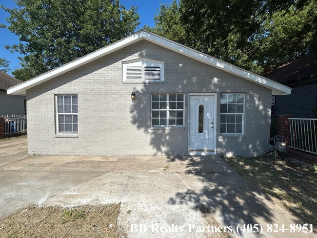 Building Photo - 10 S Yorktown Ave Rental