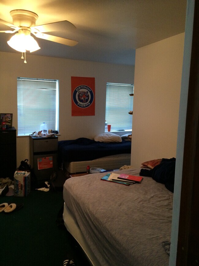 Photo - 108 S 11th St