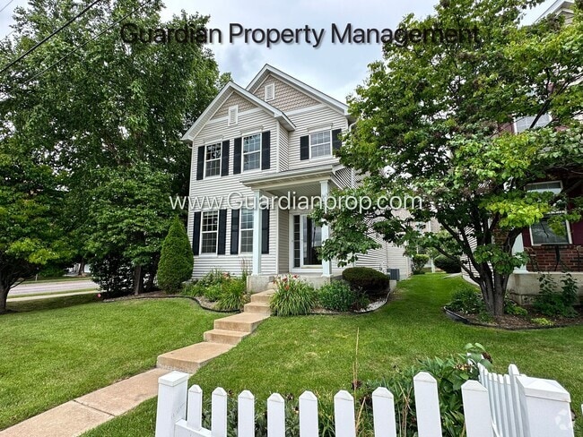 Building Photo - Hopkins Single Family Home, 2 Car Garage, ...