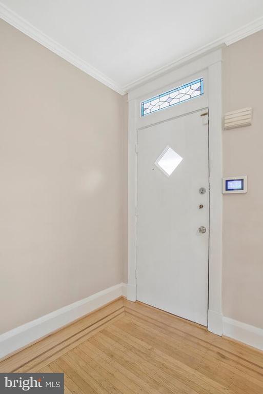 Photo - 729 Grundy St