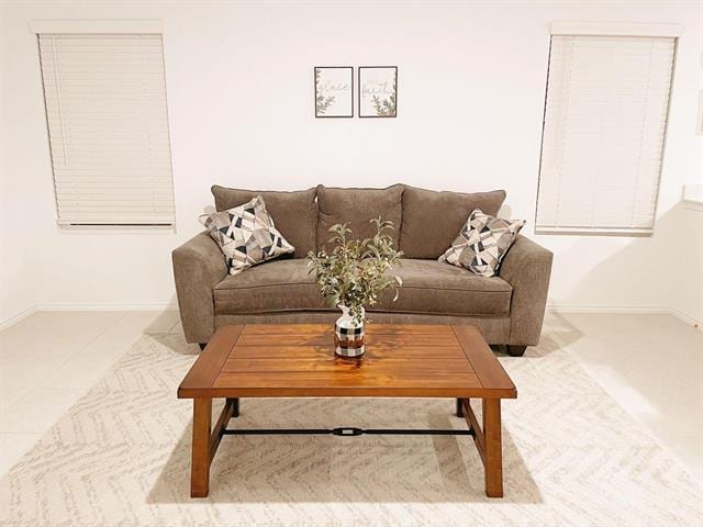 Photo - 136 Honeysuckle St