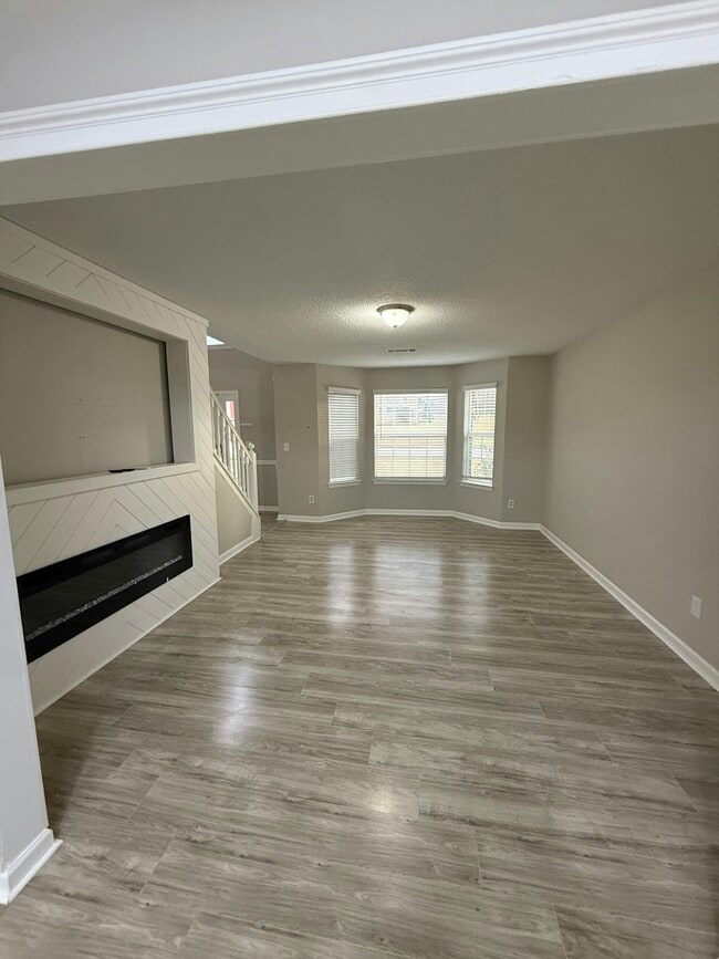 Photo - 1439 Alice Ave