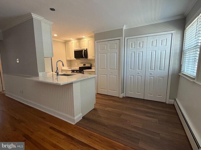 Photo - 403 S Main St Unit 105