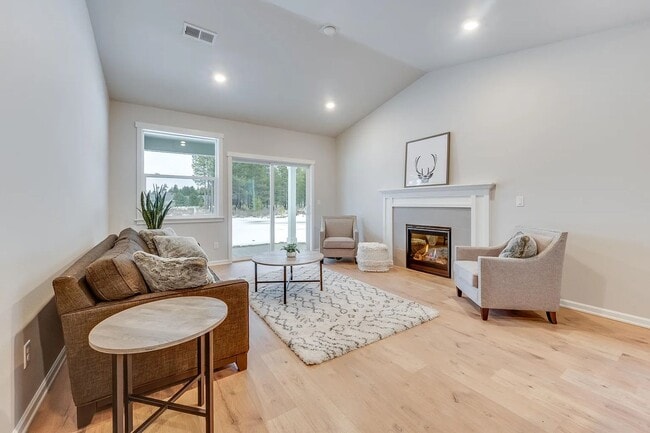 Photo - Beautiful Newer Model Home with Open Floor Plan, A/C & Fenced Yard!