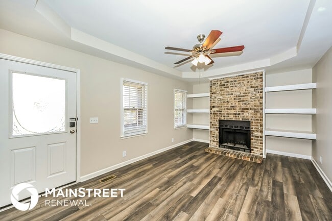 Photo - 2004 Sanford Dr