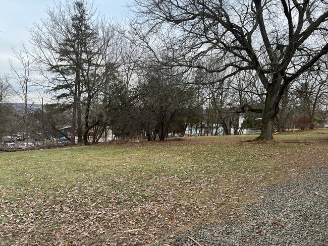 Photo - 137 Coddington Rd Unidad 2