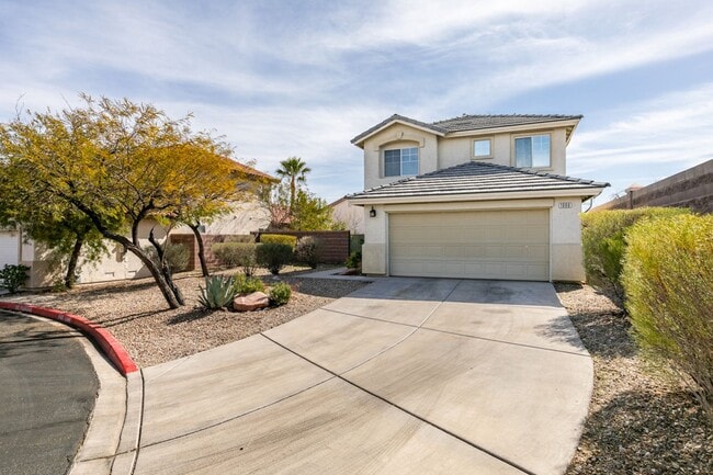 Photo - SUMMERLIN BEAUTY WITH TONS OF UPGRADES*3 LARGE BEDROOMS*COMMUNITY POOL*