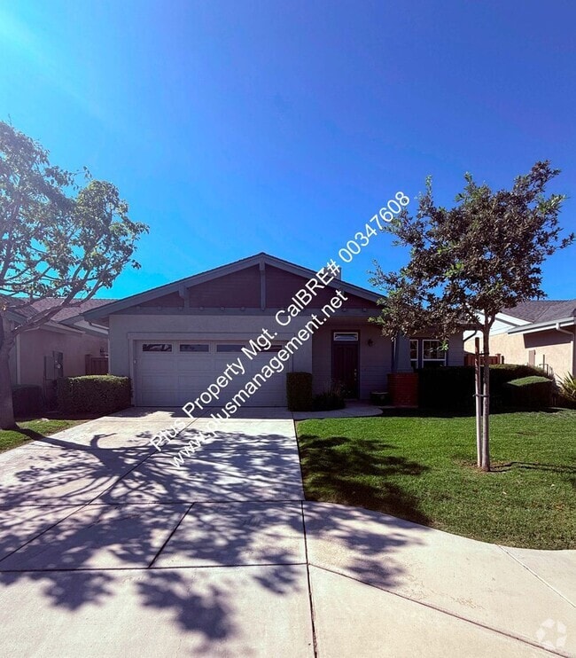 Building Photo - Newer Single Story Home in The Stone Gate ...