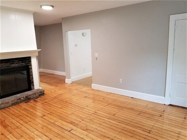 Photo - 8 Cady St Unit 3