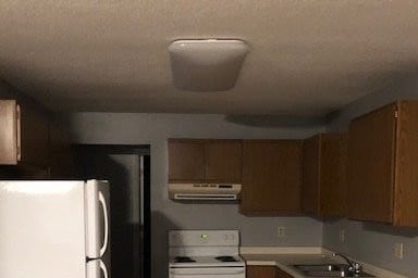 cocina - 952 N Main St