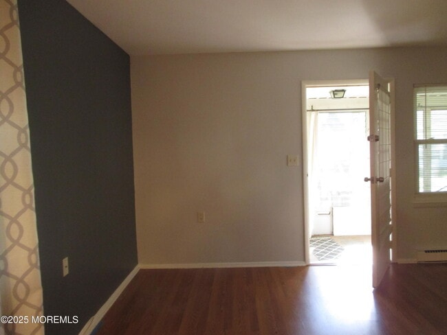 Photo - 469D Thornbury Ct