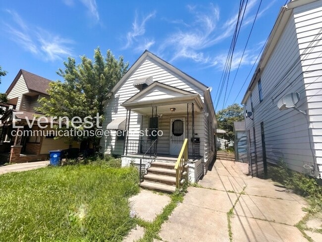 Building Photo - 6401 Gertrude Ave