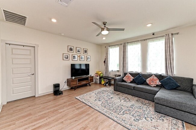 Photo - 2305 Alamo Heights Ave