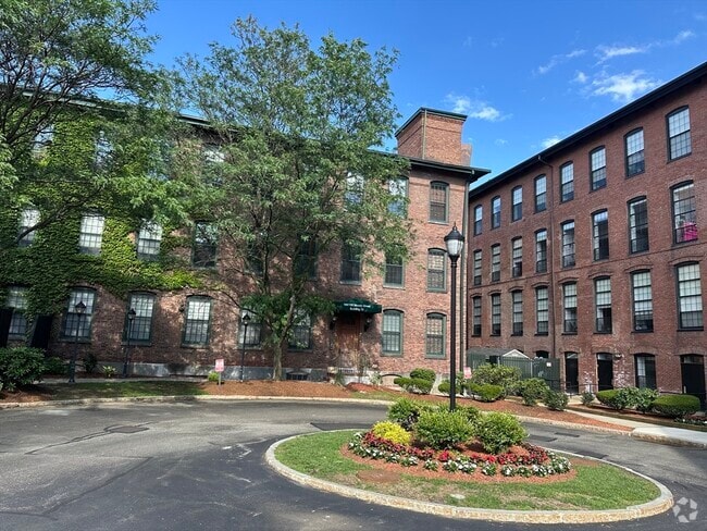 Building Photo - 150 Moody St Unit 34 Rental