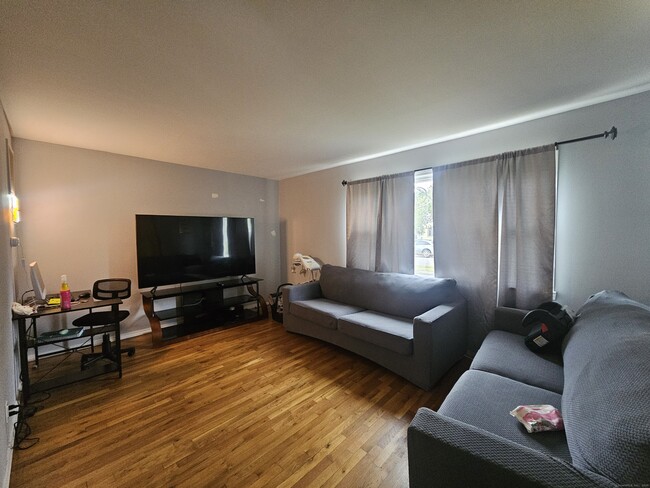 Photo - 258 Larkin Ct