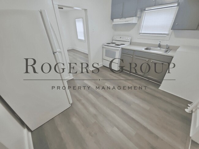 Photo - 305 Perry St