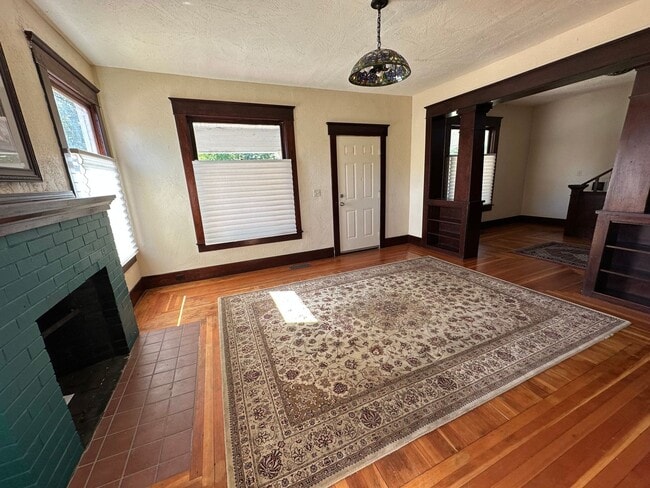 Photo - 4 Bedroom Home Just Outside Of Albany With...