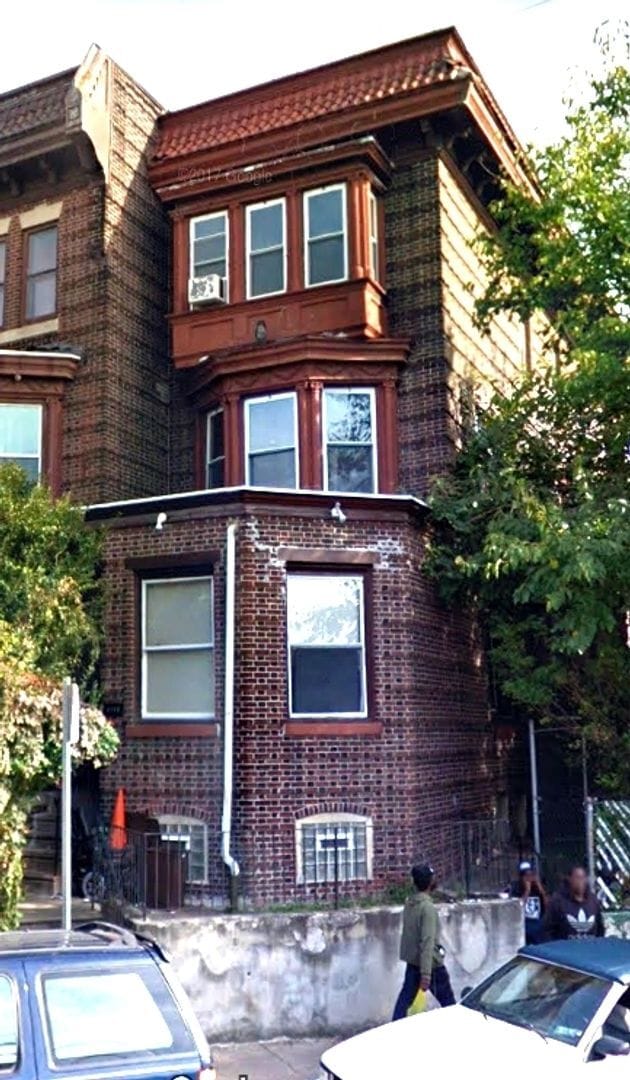 Building Photo - 5115 Old York Rd Unit 3rd Fl.
