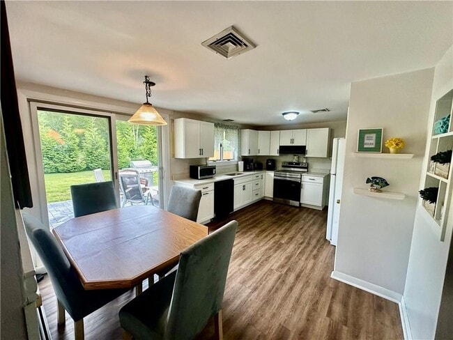 Photo - 144 S Pier Rd