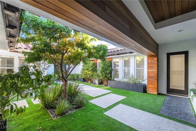 Photo - 72 Panorama Crest Ave