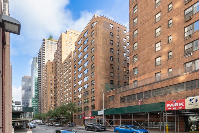 Photo - 744-748 2nd Ave