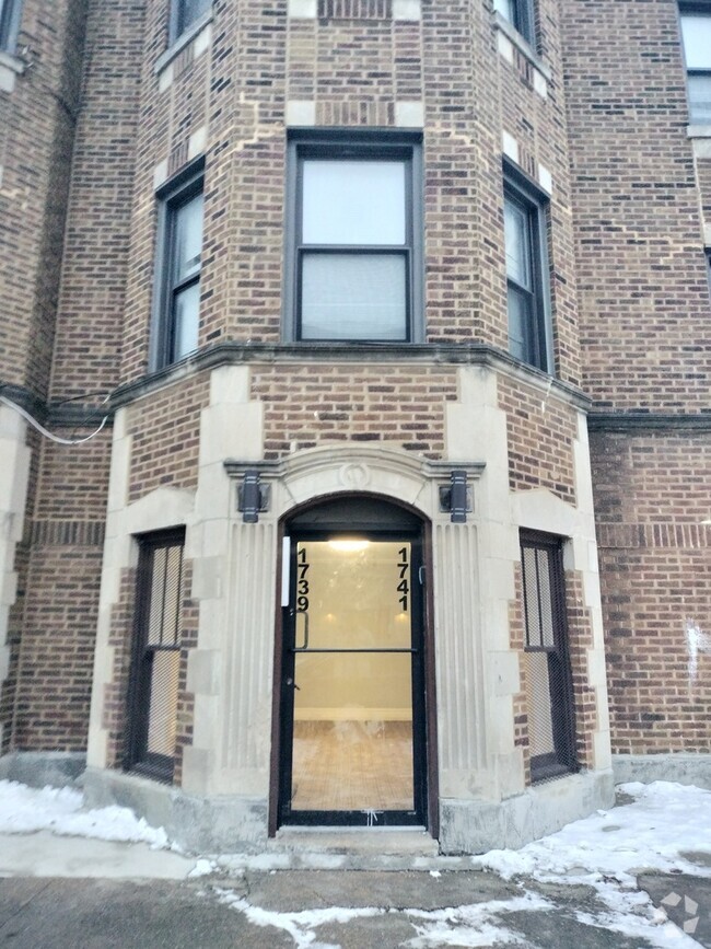 Building Photo - 1739 W 80th St Rental