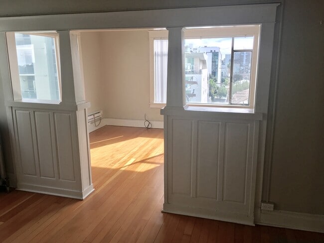 Building Photo - The Marquis