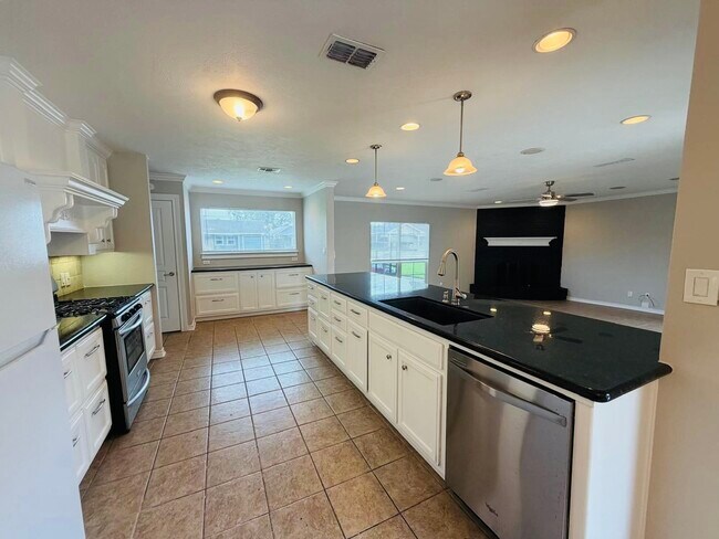 Photo - 5080 Browning Dr