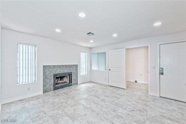 Photo - 1870 Nebula Dr Unidad 274