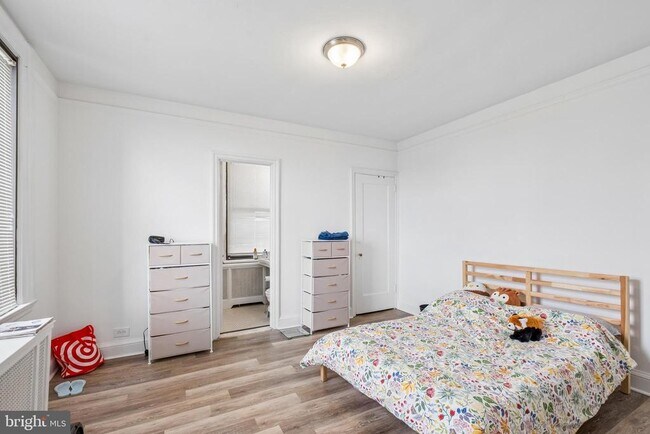 Photo - 2031 Locust St Unidad 1503