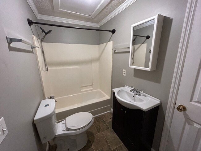 Photo - 342 Lagrange St